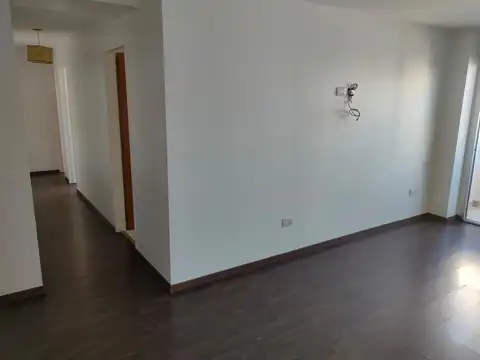 OPORTUNIDAD DEPARTAMENTO DE 3AMB. MORON 