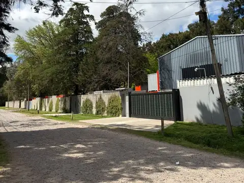 Galpon alquiler en dos plantas