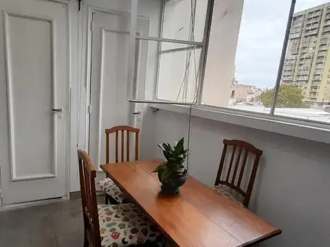 Departamento en venta - 2 Dormitorios 1 Baño - Cochera - 90Mts2 - Rosario, Santa Fe