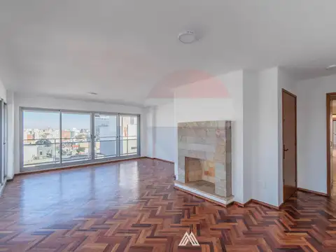 Venta apto. 4 dorms+ser. Pta.Carretas 2 gges parr.