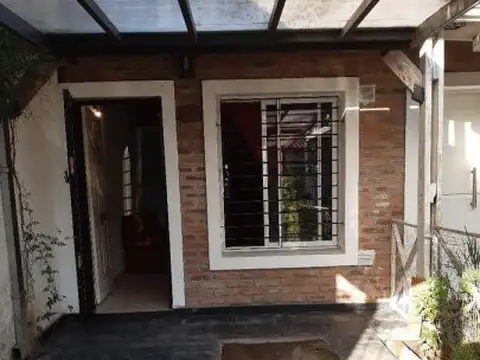 Depto Tipo Casa en Venta de 3 ambientes