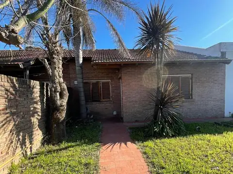casa en alquiler fray manuel de torres al 983