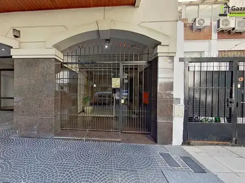 Departamento De 3 Ambientes + Super Luminoso + Cochera Fija Cubierta