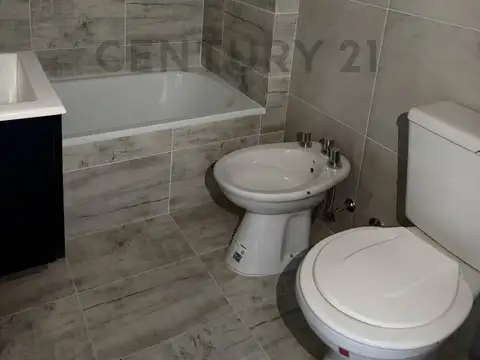 Departamento en Alquiler en Santos Lugares, $ 410.000