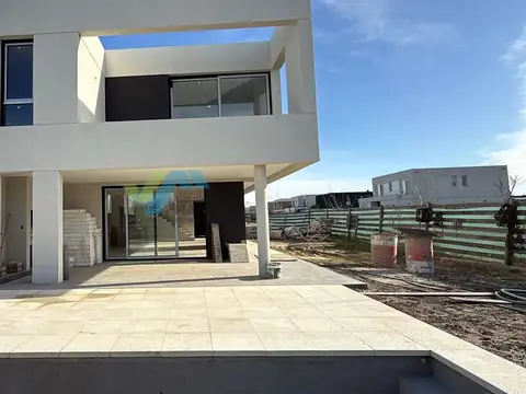 Casa  en Venta en Carpinchos, Nordelta, Tigre