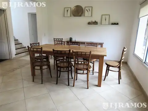 Casa en Alquiler en Villanueva, USD 2.200