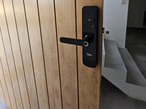 Casa 4 ambientes con 3 baños