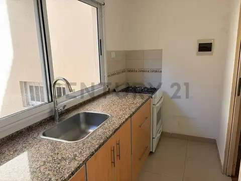 Semipiso 3 Ambientes en Venta | Muy Luminoso | Excelente Estado | Sáenz Peña