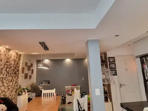 Estanislao Zeballos 600