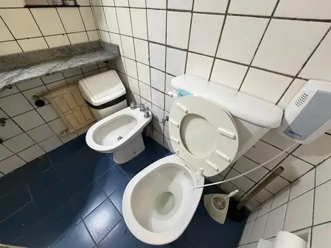 Oficina 2 ambientes con 1 baño