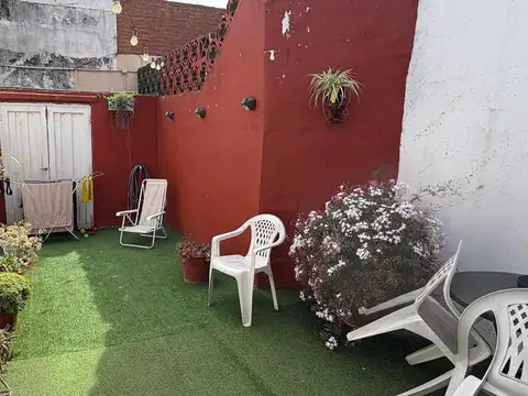 Depto Tipo Casa en Venta con 1 cocheras
