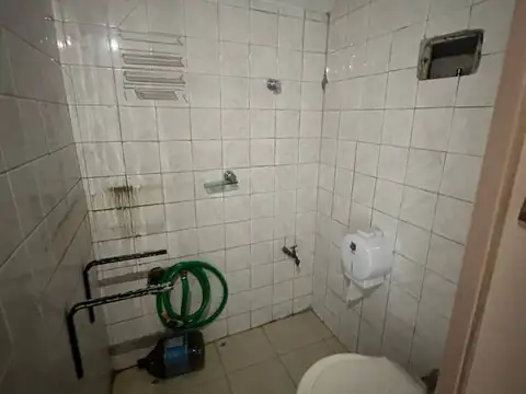 VENTA DE LOCAL COMERCIAL A LA CALLE