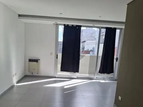 Mendoza 2600, Piso 2