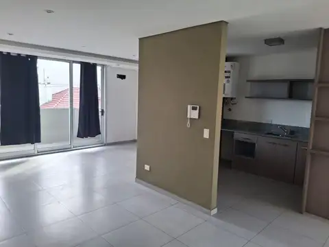 Mendoza 2600, Piso 2