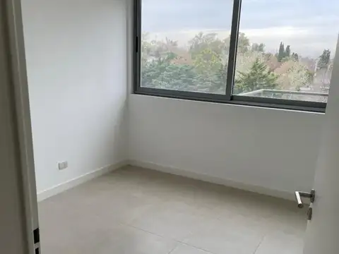 Departamento en Venta en Condominio Civis, USD 185.000