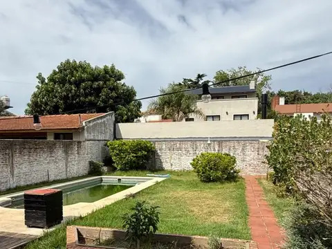 Casa en Venta en Haedo, USD 180.000