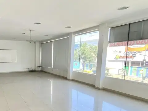 Oficina Monoambiente con 3 baños