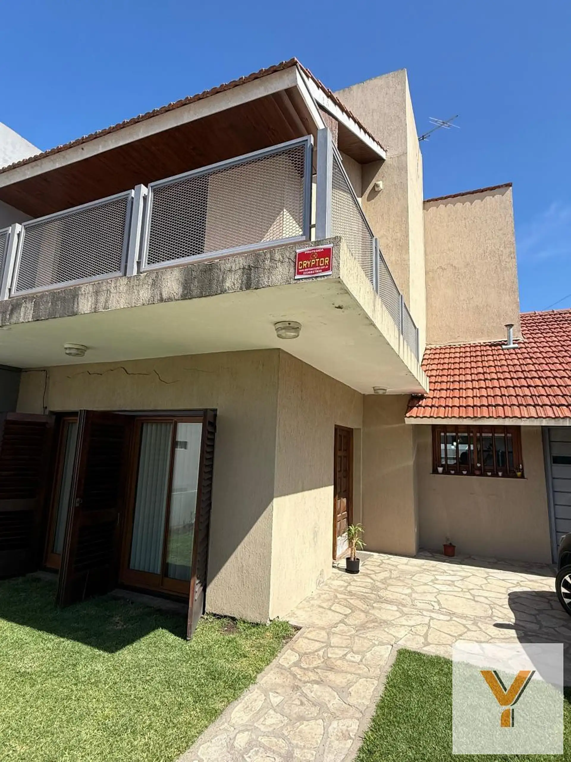 Casa en venta - 3 Dormitorios 2 Baños - Mar del Plata