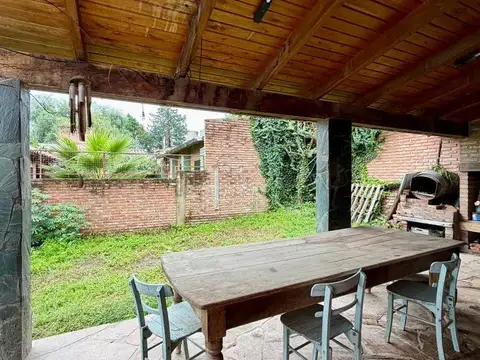 Casa en Venta con 1 cochera