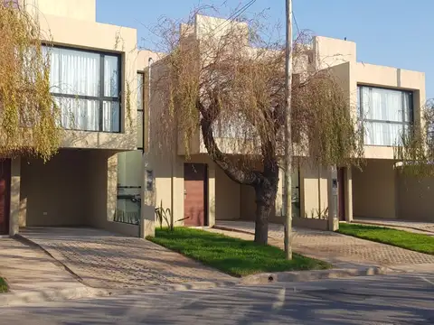 Excelente duplex 3 dormitorios