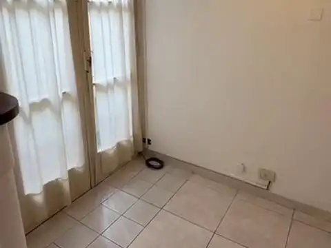 Vuelta De Obligado 1500, Piso 2