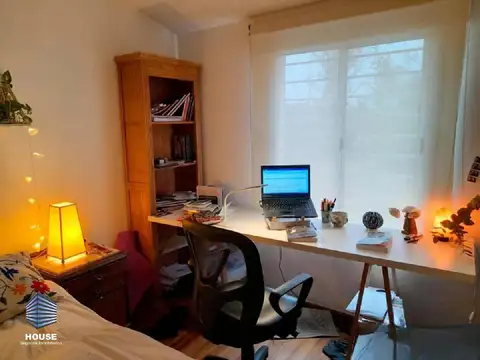 Casa 3 ambientes con 2 baños