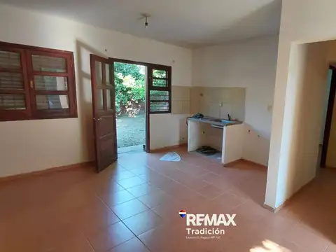 Casa 4 ambientes con 1 baño