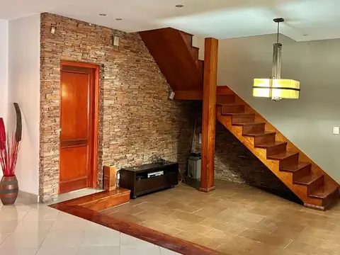 Casa en Venta en Platanos, USD 240.000