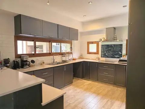Casa en Alquiler en Santa Juana, USD 2.100