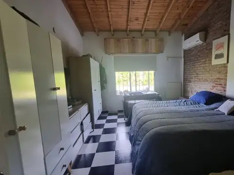 Casa 5 ambientes con 2 baños