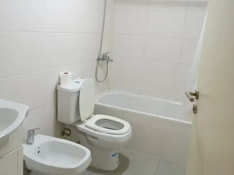 Estados Unidos 1200, Piso 2