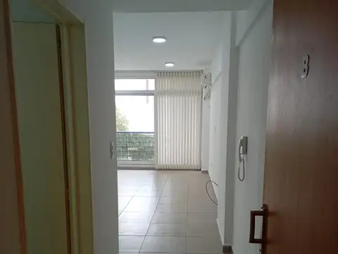 Estados Unidos 1200, Piso 2