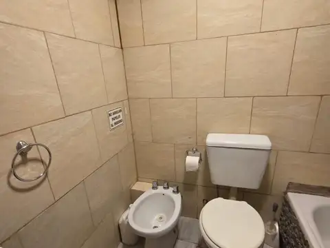 Casa 3 ambientes con 1 baño