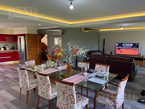 Casa 4 ambientes con 3 baños