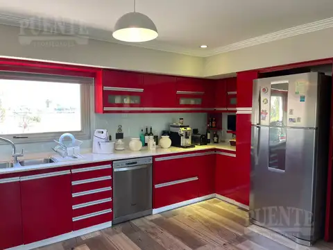 Casa con fondo al agua en Lagos de San Eliseo