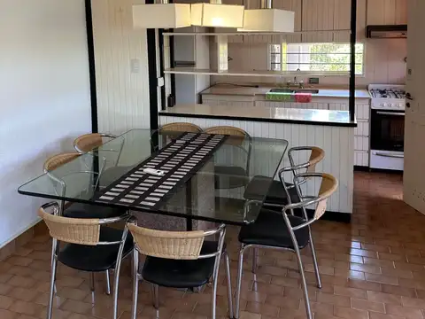 Depto Tipo Casa en Alquiler de 3 ambientes