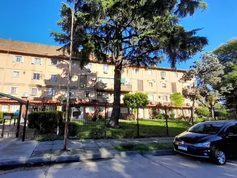 BARRIO GENERAL PAZ. DPTO. 3 AMB., EN DUPLEX