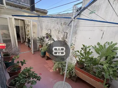 Depto Tipo Casa en Venta 40 años