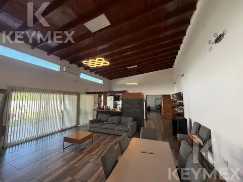 Venta Casa 2 dormitorios en El Rodeo 48 entre 304 y 305