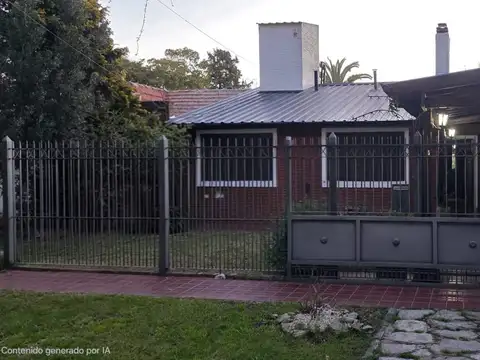 Casa en Venta con 2 cocheras