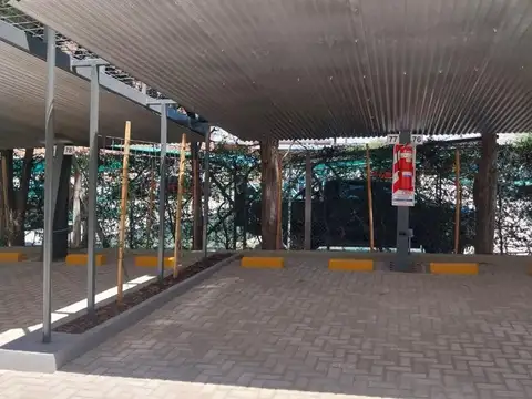 Cochera en Venta con acceso Ascensor