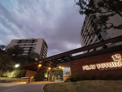 VENTA - COCHERA - COMPLEJO REGAM PILAY 19