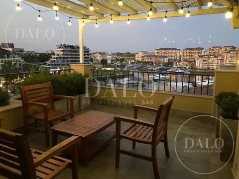 Departamento 5 ambientes con 3 baños