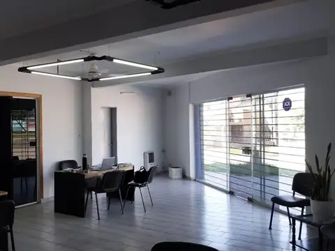 Av. Blas Parera 6400