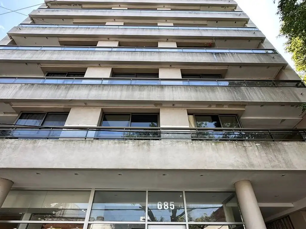 64 600, Piso 3