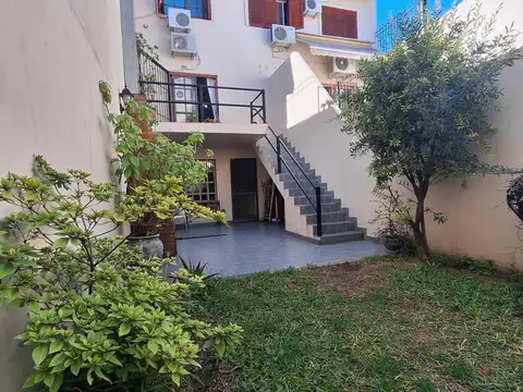 VENTA TRIPEX TIPO CASA PATIO PARRILLA TERRAZA COCHERA