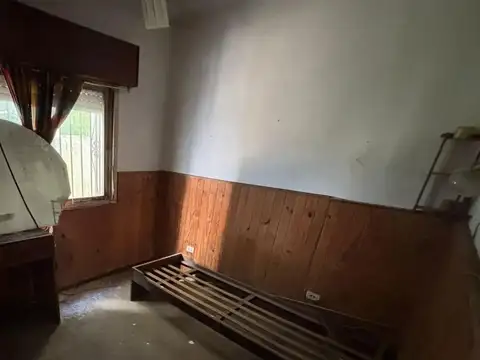 CASA A REFACCIONAR 21 E/ 524 y 525