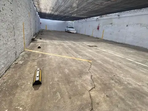 GALPON 9X64 GARAGE ENTRADA VEHICULAR 525m2 CON RENTA + cuota