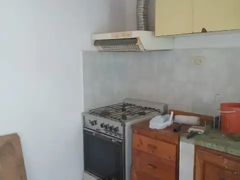 Rawson 739 , Piso 1