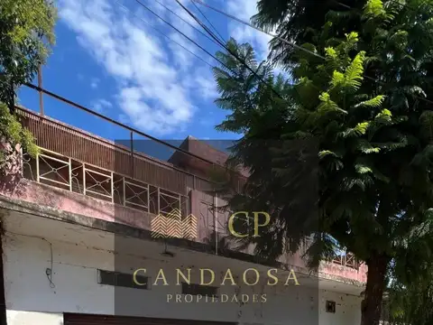 ORR. VENTA  Casa con local